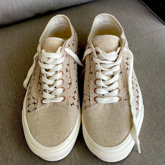 VANS Off The Wall Casual Sneakers. - Picture 2 of 6